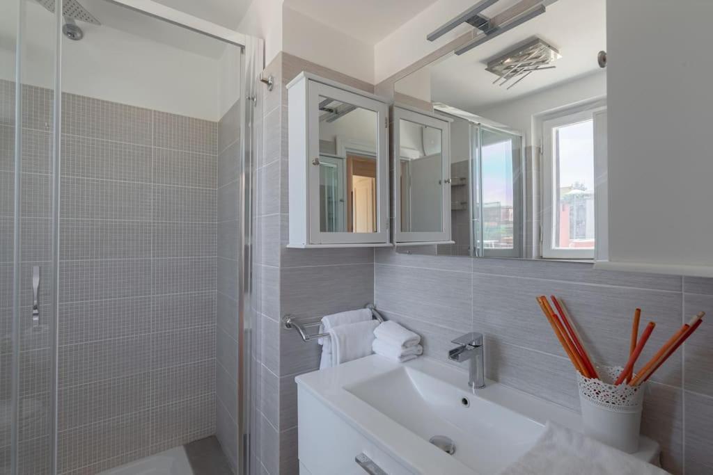 Penthouse With Jacuzzi On Private Terrace In Trastevere Roma Eksteriør bilde