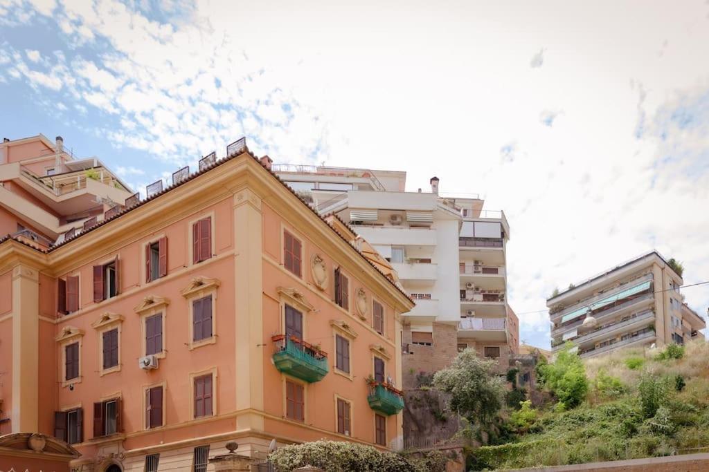 Penthouse With Jacuzzi On Private Terrace In Trastevere Roma Eksteriør bilde
